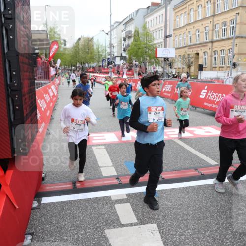 25.04.2026 - Das Zehntel Strokosch-Dieckow http://msf.ph/oto/9631972 25.04.2026 11:02:33 Ziel 5055, 5118, 5131, 5133, 5138, 5369, 5670, 5718, 5941, 5947, 6170, 6203, 6204, 6211, 6453, 6464, 6549, 6833, 7020, 7085, 7157, 7188, 7482, 7502, 7670 meine-sportfotos.de