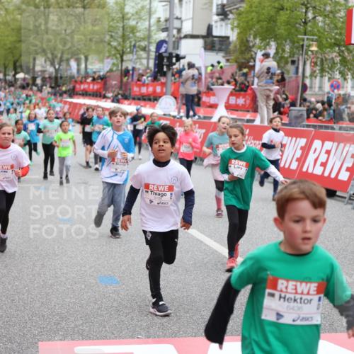 25.04.2026 - Das Zehntel Strokosch-Dieckow http://msf.ph/oto/9632001 25.04.2026 11:02:06 Ziel 5160, 5171, 5188, 5254, 5431, 5455, 5588, 5966, 6435, 6436, 6444, 6509, 6513, 6575, 7304, 7671 meine-sportfotos.de