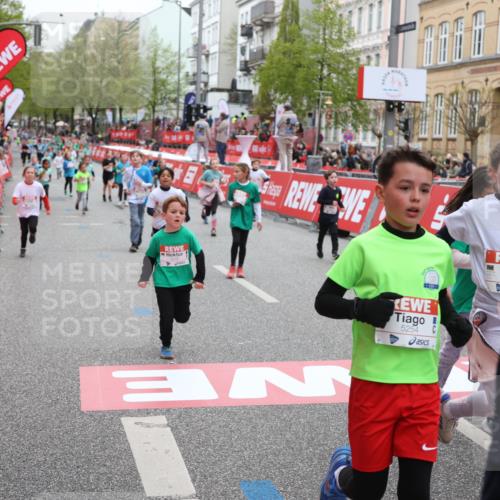25.04.2026 - Das Zehntel Strokosch-Dieckow http://msf.ph/oto/9632008 25.04.2026 11:02:05 Ziel 5171, 5188, 5254, 5431, 5455, 5588, 5714, 5966, 6435, 6436, 6444, 6509, 6513, 7304, 7671, 7676 meine-sportfotos.de