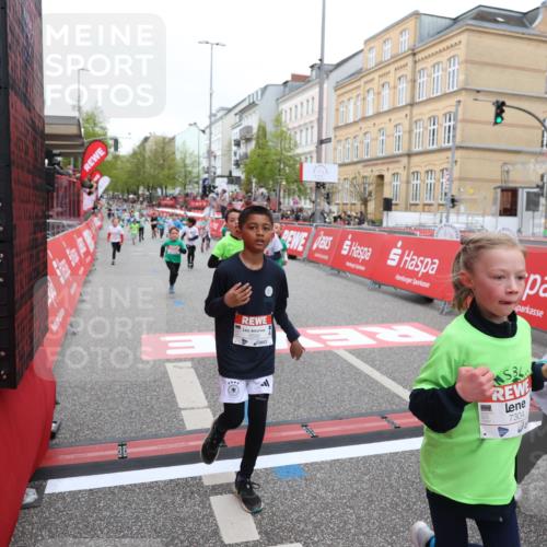 25.04.2026 - Das Zehntel Strokosch-Dieckow http://msf.ph/oto/9632012 25.04.2026 11:02:04 Ziel 5171, 5254, 5431, 5455, 5588, 5672, 5714, 5966, 6435, 6436, 6444, 6509, 6513, 7304, 7510, 7528, 7671, 7676, 7804 meine-sportfotos.de