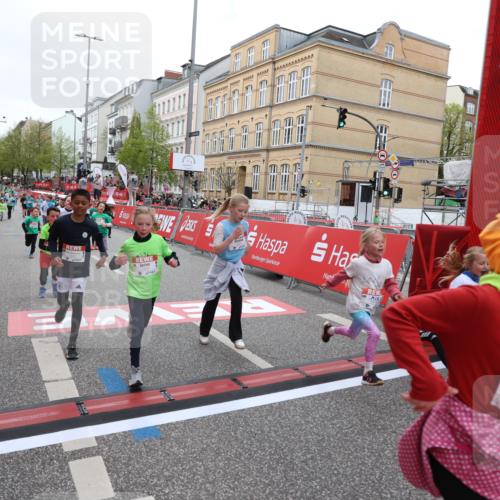 25.04.2026 - Das Zehntel Strokosch-Dieckow http://msf.ph/oto/9632019 25.04.2026 11:02:03 Ziel 5171, 5254, 5431, 5455, 5588, 5672, 5714, 5966, 6435, 6444, 6509, 6513, 7071, 7304, 7323, 7510, 7528, 7671, 7676, 7804 meine-sportfotos.de