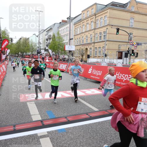 25.04.2026 - Das Zehntel Strokosch-Dieckow http://msf.ph/oto/9632022 25.04.2026 11:02:03 Ziel 5171, 5254, 5431, 5455, 5588, 5672, 5714, 5966, 6435, 6444, 6509, 6513, 7071, 7304, 7323, 7510, 7528, 7671, 7676, 7804 meine-sportfotos.de