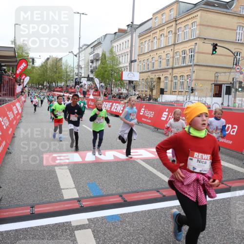 25.04.2026 - Das Zehntel Strokosch-Dieckow http://msf.ph/oto/9632025 25.04.2026 11:02:03 Ziel 5171, 5254, 5431, 5455, 5588, 5672, 5714, 5966, 6435, 6444, 6509, 6513, 7071, 7304, 7323, 7510, 7528, 7671, 7676, 7804 meine-sportfotos.de