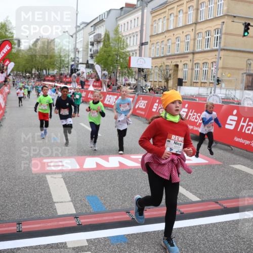 25.04.2026 - Das Zehntel Strokosch-Dieckow http://msf.ph/oto/9632028 25.04.2026 11:02:03 Ziel 5171, 5254, 5431, 5455, 5588, 5672, 5714, 5966, 6435, 6444, 6509, 6513, 7071, 7304, 7323, 7510, 7528, 7671, 7676, 7804 meine-sportfotos.de