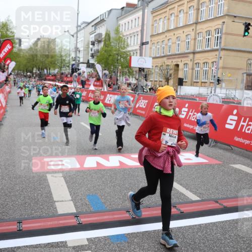 25.04.2026 - Das Zehntel Strokosch-Dieckow http://msf.ph/oto/9632029 25.04.2026 11:02:03 Ziel 5171, 5254, 5431, 5455, 5588, 5672, 5714, 5966, 6435, 6444, 6509, 6513, 7071, 7304, 7323, 7510, 7528, 7671, 7676, 7804 meine-sportfotos.de