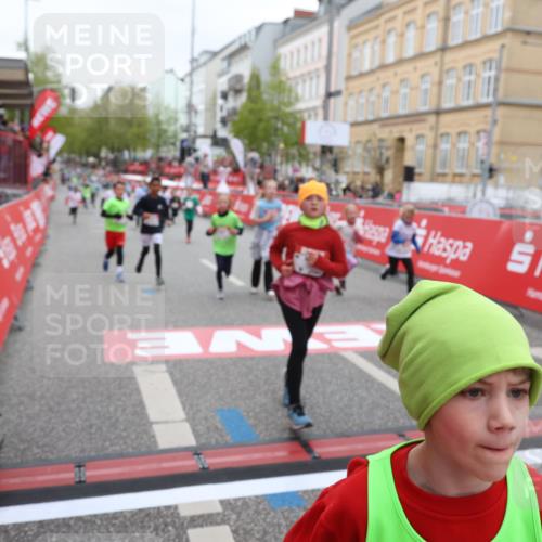 25.04.2026 - Das Zehntel Strokosch-Dieckow http://msf.ph/oto/9632035 25.04.2026 11:02:02 Ziel 5254, 5431, 5455, 5588, 5672, 5714, 5966, 6243, 6435, 6444, 6509, 6571, 6881, 7071, 7304, 7323, 7510, 7528, 7671, 7676, 7804 meine-sportfotos.de