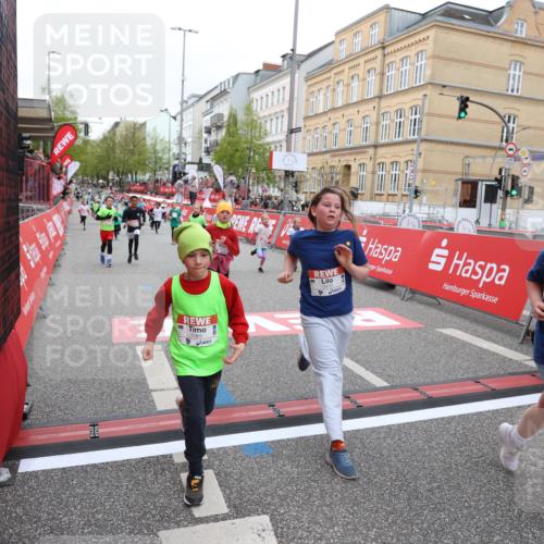 25.04.2026 - Das Zehntel Strokosch-Dieckow http://msf.ph/oto/9632042 25.04.2026 11:02:01 Ziel 5211, 5431, 5455, 5596, 5672, 5714, 5966, 6243, 6435, 6444, 6509, 6529, 6537, 6571, 6881, 7071, 7304, 7323, 7495, 7510, 7528, 7671, 7676, 7804 meine-sportfotos.de