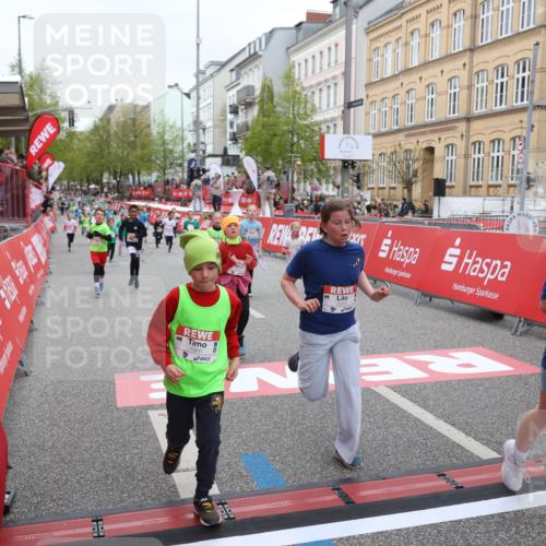 25.04.2026 - Das Zehntel Strokosch-Dieckow http://msf.ph/oto/9632045 25.04.2026 11:02:01 Ziel 5211, 5431, 5455, 5596, 5672, 5714, 5966, 6243, 6435, 6444, 6509, 6529, 6537, 6571, 6881, 7071, 7304, 7323, 7495, 7510, 7528, 7671, 7676, 7804 meine-sportfotos.de