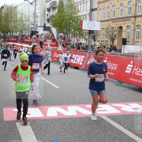 25.04.2026 - Das Zehntel Strokosch-Dieckow http://msf.ph/oto/9632050 25.04.2026 11:02:00 Ziel 5211, 5431, 5455, 5596, 5597, 5672, 5714, 5966, 6240, 6243, 6251, 6509, 6529, 6537, 6571, 6881, 7071, 7323, 7495, 7510, 7528, 7676, 7686, 7804 meine-sportfotos.de