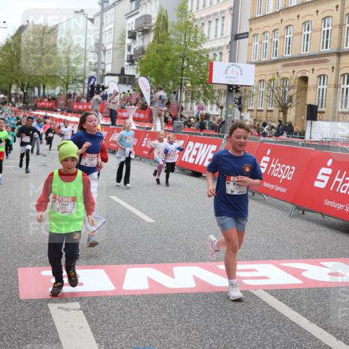 25.04.2026 - Das Zehntel Strokosch-Dieckow http://msf.ph/oto/9632052 25.04.2026 11:02:00 Ziel 5211, 5431, 5455, 5596, 5597, 5672, 5714, 5966, 6240, 6243, 6251, 6509, 6529, 6537, 6571, 6881, 7071, 7323, 7495, 7510, 7528, 7676, 7686, 7804 meine-sportfotos.de
