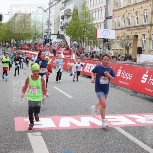 25.04.2026 - Das Zehntel Strokosch-Dieckow http://msf.ph/oto/9632053 25.04.2026 11:02:00 Ziel 5211, 5431, 5455, 5596, 5597, 5672, 5714, 5966, 6240, 6243, 6251, 6509, 6529, 6537, 6571, 6881, 7071, 7323, 7495, 7510, 7528, 7676, 7686, 7804 meine-sportfotos.de