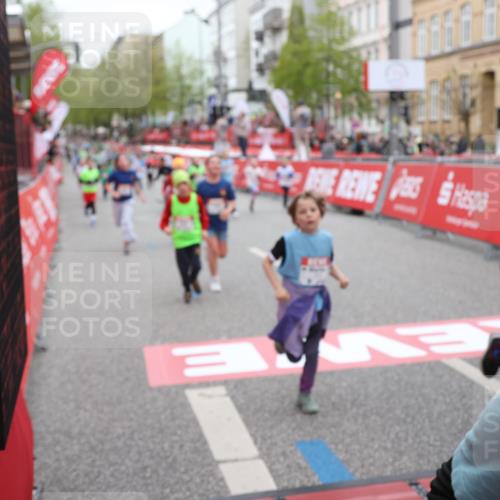 25.04.2026 - Das Zehntel Strokosch-Dieckow http://msf.ph/oto/9632057 25.04.2026 11:01:59 Ziel 5211, 5431, 5455, 5596, 5597, 5672, 5714, 5966, 6240, 6243, 6251, 6529, 6537, 6571, 6698, 6881, 7071, 7323, 7495, 7510, 7528, 7676, 7686, 7804 meine-sportfotos.de