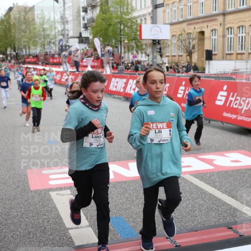 25.04.2026 - Das Zehntel Strokosch-Dieckow http://msf.ph/oto/9632063 25.04.2026 11:01:58 Ziel 5211, 5596, 5597, 5672, 5714, 6238, 6240, 6243, 6251, 6529, 6537, 6571, 6680, 6698, 6881, 7009, 7071, 7323, 7495, 7510, 7528, 7676, 7686, 7804, 7845 meine-sportfotos.de