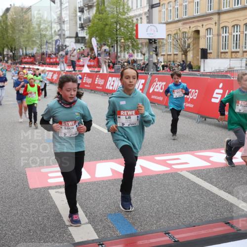 25.04.2026 - Das Zehntel Strokosch-Dieckow http://msf.ph/oto/9632065 25.04.2026 11:01:58 Ziel 5211, 5596, 5597, 5672, 5714, 6238, 6240, 6243, 6251, 6529, 6537, 6571, 6680, 6698, 6881, 7009, 7071, 7323, 7495, 7510, 7528, 7676, 7686, 7804, 7845 meine-sportfotos.de