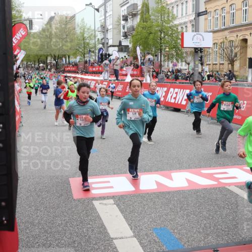 25.04.2026 - Das Zehntel Strokosch-Dieckow http://msf.ph/oto/9632072 25.04.2026 11:01:57 Ziel 5211, 5596, 5597, 5672, 5714, 6238, 6240, 6243, 6251, 6529, 6537, 6571, 6680, 6698, 6768, 6772, 6823, 6881, 7009, 7071, 7323, 7495, 7510, 7528, 7554, 7676, 7686, 7804, 7845 meine-sportfotos.de