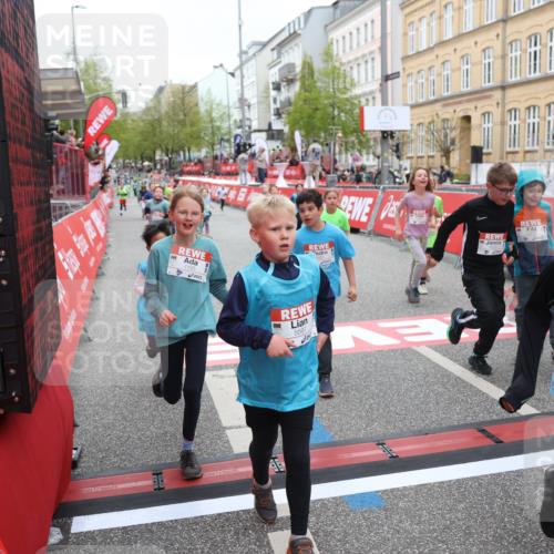25.04.2026 - Das Zehntel Strokosch-Dieckow http://msf.ph/oto/9632084 25.04.2026 11:01:55 Ziel 5211, 5596, 5597, 6238, 6240, 6243, 6251, 6521, 6529, 6537, 6571, 6680, 6698, 6768, 6772, 6823, 6881, 7009, 7010, 7071, 7323, 7495, 7554, 7686, 7845 meine-sportfotos.de