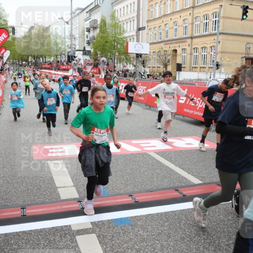 25.04.2026 - Das Zehntel Strokosch-Dieckow http://msf.ph/oto/9632085 25.04.2026 11:01:53 Ziel 5211, 5524, 5596, 5597, 6238, 6240, 6251, 6521, 6529, 6537, 6680, 6698, 6768, 6772, 6823, 6857, 7009, 7010, 7495, 7541, 7554, 7686, 7845, 7937 meine-sportfotos.de