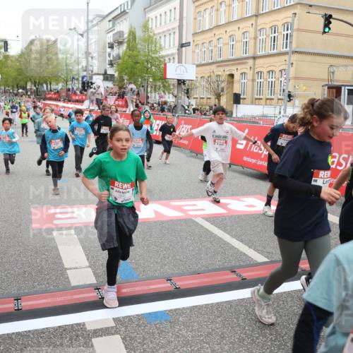25.04.2026 - Das Zehntel Strokosch-Dieckow http://msf.ph/oto/9632086 25.04.2026 11:01:53 Ziel 5211, 5524, 5596, 5597, 6238, 6240, 6251, 6521, 6529, 6537, 6680, 6698, 6768, 6772, 6823, 6857, 7009, 7010, 7495, 7541, 7554, 7686, 7845, 7937 meine-sportfotos.de