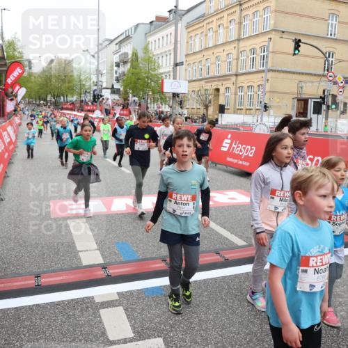 25.04.2026 - Das Zehntel Strokosch-Dieckow http://msf.ph/oto/9632095 25.04.2026 11:01:52 Ziel 5524, 5597, 5655, 5727, 6238, 6240, 6251, 6521, 6680, 6698, 6768, 6772, 6823, 6857, 7009, 7010, 7525, 7541, 7554, 7686, 7845, 7937 meine-sportfotos.de