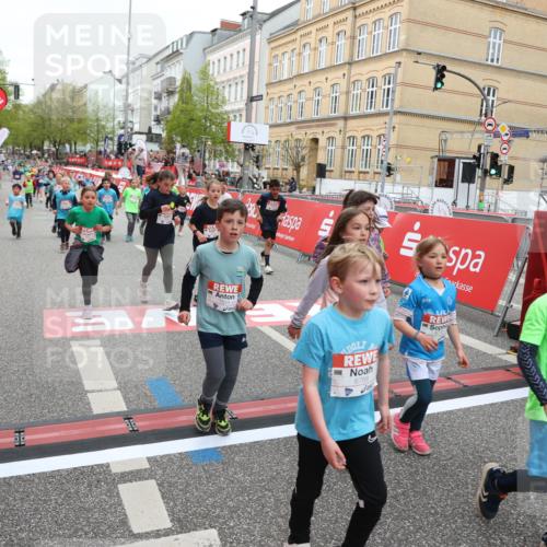 25.04.2026 - Das Zehntel Strokosch-Dieckow http://msf.ph/oto/9632096 25.04.2026 11:01:52 Ziel 5524, 5597, 5655, 5727, 6238, 6240, 6251, 6521, 6680, 6698, 6768, 6772, 6823, 6857, 7009, 7010, 7525, 7541, 7554, 7686, 7845, 7937 meine-sportfotos.de