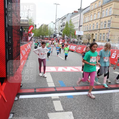 25.04.2026 - Das Zehntel Strokosch-Dieckow http://msf.ph/oto/9632116 25.04.2026 11:01:48 Ziel 5524, 5655, 5727, 5994, 6245, 6521, 6857, 6968, 6969, 6991, 7003, 7010, 7221, 7422, 7478, 7525, 7541, 7937 meine-sportfotos.de