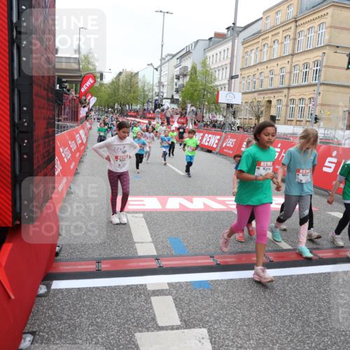 25.04.2026 - Das Zehntel Strokosch-Dieckow http://msf.ph/oto/9632117 25.04.2026 11:01:48 Ziel 5524, 5655, 5727, 5994, 6245, 6521, 6857, 6968, 6969, 6991, 7003, 7010, 7221, 7422, 7478, 7525, 7541, 7937 meine-sportfotos.de