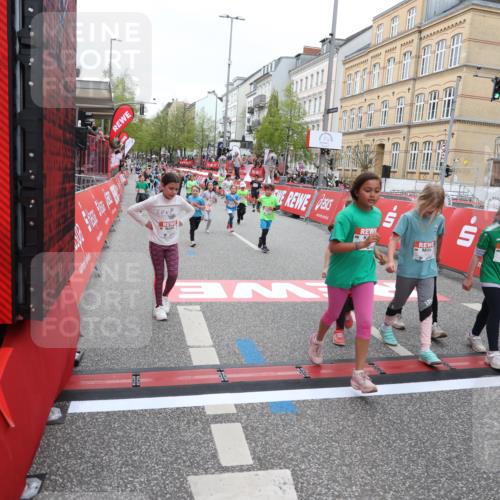 25.04.2026 - Das Zehntel Strokosch-Dieckow http://msf.ph/oto/9632118 25.04.2026 11:01:48 Ziel 5524, 5655, 5727, 5994, 6245, 6521, 6857, 6968, 6969, 6991, 7003, 7010, 7221, 7422, 7478, 7525, 7541, 7937 meine-sportfotos.de