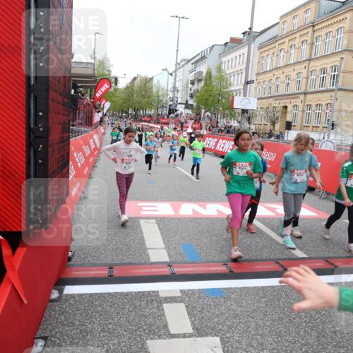 25.04.2026 - Das Zehntel Strokosch-Dieckow http://msf.ph/oto/9632121 25.04.2026 11:01:48 Ziel 5524, 5655, 5727, 5994, 6245, 6521, 6857, 6968, 6969, 6991, 7003, 7010, 7221, 7422, 7478, 7525, 7541, 7937 meine-sportfotos.de