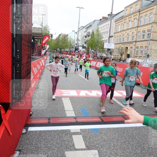 25.04.2026 - Das Zehntel Strokosch-Dieckow http://msf.ph/oto/9632122 25.04.2026 11:01:48 Ziel 5524, 5655, 5727, 5994, 6245, 6521, 6857, 6968, 6969, 6991, 7003, 7010, 7221, 7422, 7478, 7525, 7541, 7937 meine-sportfotos.de