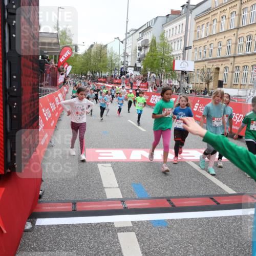 25.04.2026 - Das Zehntel Strokosch-Dieckow http://msf.ph/oto/9632126 25.04.2026 11:01:48 Ziel 5524, 5655, 5727, 5994, 6245, 6521, 6857, 6968, 6969, 6991, 7003, 7010, 7221, 7422, 7478, 7525, 7541, 7937 meine-sportfotos.de