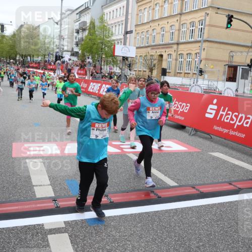 25.04.2026 - Das Zehntel Strokosch-Dieckow http://msf.ph/oto/9632127 25.04.2026 11:01:47 Ziel 5524, 5655, 5727, 5994, 6245, 6437, 6521, 6857, 6968, 6969, 6991, 7003, 7221, 7422, 7478, 7525, 7541, 7937 meine-sportfotos.de