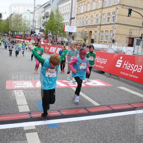 25.04.2026 - Das Zehntel Strokosch-Dieckow http://msf.ph/oto/9632129 25.04.2026 11:01:47 Ziel 5524, 5655, 5727, 5994, 6245, 6437, 6521, 6857, 6968, 6969, 6991, 7003, 7221, 7422, 7478, 7525, 7541, 7937 meine-sportfotos.de