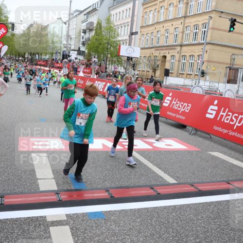 25.04.2026 - Das Zehntel Strokosch-Dieckow http://msf.ph/oto/9632132 25.04.2026 11:01:46 Ziel 5170, 5524, 5655, 5679, 5727, 5994, 6245, 6437, 6857, 6968, 6969, 6991, 7003, 7221, 7422, 7478, 7525, 7541, 7937 meine-sportfotos.de