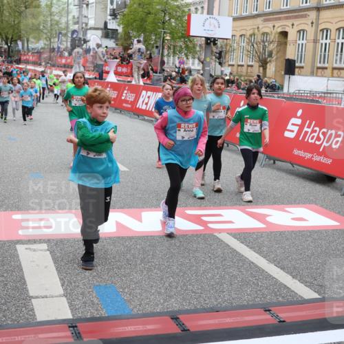 25.04.2026 - Das Zehntel Strokosch-Dieckow http://msf.ph/oto/9632135 25.04.2026 11:01:46 Ziel 5170, 5524, 5655, 5679, 5727, 5994, 6245, 6437, 6857, 6968, 6969, 6991, 7003, 7221, 7422, 7478, 7525, 7541, 7937 meine-sportfotos.de