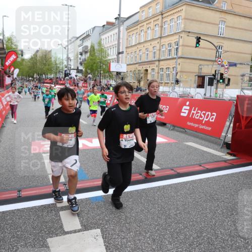 25.04.2026 - Das Zehntel Strokosch-Dieckow http://msf.ph/oto/9632146 25.04.2026 11:01:44 Ziel 5070, 5170, 5474, 5655, 5679, 5727, 5994, 6188, 6245, 6437, 6968, 6969, 6991, 7003, 7220, 7221, 7422, 7478, 7525 meine-sportfotos.de