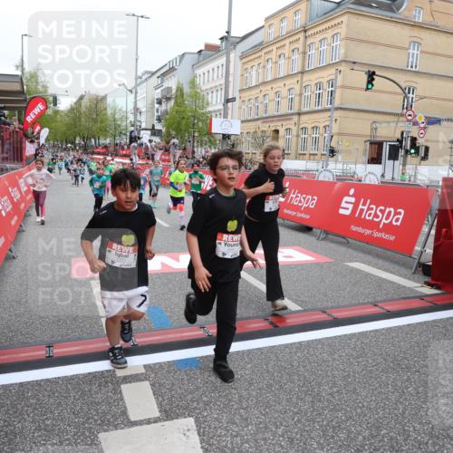 25.04.2026 - Das Zehntel Strokosch-Dieckow http://msf.ph/oto/9632148 25.04.2026 11:01:44 Ziel 5070, 5170, 5474, 5655, 5679, 5727, 5994, 6188, 6245, 6437, 6968, 6969, 6991, 7003, 7220, 7221, 7422, 7478, 7525 meine-sportfotos.de