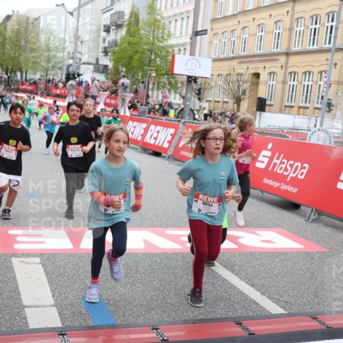 25.04.2026 - Das Zehntel Strokosch-Dieckow http://msf.ph/oto/9632163 25.04.2026 11:01:42 Ziel 3970, 5070, 5170, 5265, 5285, 5474, 5679, 5961, 5994, 6188, 6245, 6371, 6379, 6437, 6446, 6455, 6968, 6969, 6991, 7003, 7220, 7422, 7423, 7478 meine-sportfotos.de