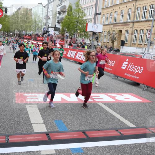 25.04.2026 - Das Zehntel Strokosch-Dieckow http://msf.ph/oto/9632165 25.04.2026 11:01:42 Ziel 3970, 5070, 5170, 5265, 5285, 5474, 5679, 5961, 5994, 6188, 6245, 6371, 6379, 6437, 6446, 6455, 6968, 6969, 6991, 7003, 7220, 7422, 7423, 7478 meine-sportfotos.de