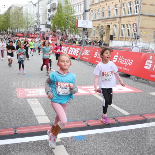 25.04.2026 - Das Zehntel Strokosch-Dieckow http://msf.ph/oto/9632175 25.04.2026 11:01:40 Ziel 3970, 5070, 5170, 5196, 5203, 5265, 5285, 5474, 5679, 5961, 5994, 6188, 6283, 6371, 6379, 6437, 6446, 6455, 6968, 7046, 7056, 7118, 7220, 7422, 7423, 7478 meine-sportfotos.de