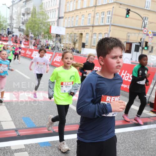 25.04.2026 - Das Zehntel Strokosch-Dieckow http://msf.ph/oto/9632184 25.04.2026 11:01:39 Ziel 3970, 5070, 5170, 5196, 5203, 5265, 5285, 5474, 5679, 5961, 6188, 6283, 6371, 6379, 6437, 6446, 6455, 6456, 7046, 7056, 7118, 7220, 7423, 7439, 8072 meine-sportfotos.de