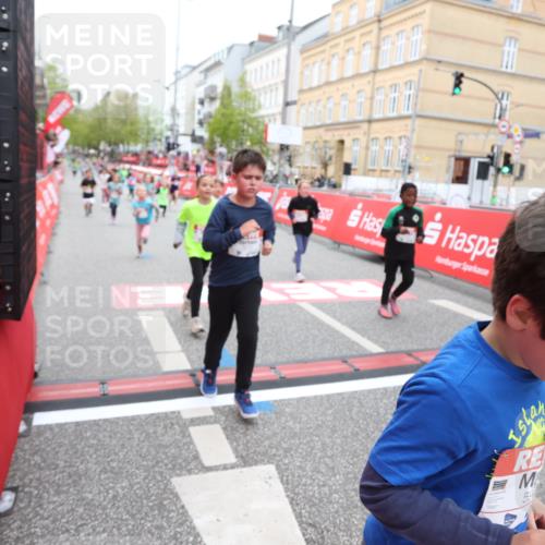 25.04.2026 - Das Zehntel Strokosch-Dieckow http://msf.ph/oto/9632187 25.04.2026 11:01:39 Ziel 3970, 5070, 5170, 5196, 5203, 5265, 5285, 5474, 5679, 5961, 6188, 6283, 6371, 6379, 6437, 6446, 6455, 6456, 7046, 7056, 7118, 7220, 7423, 7439, 8072 meine-sportfotos.de