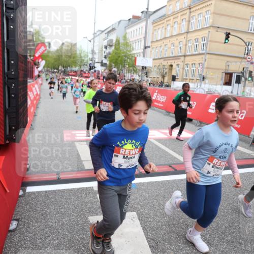 25.04.2026 - Das Zehntel Strokosch-Dieckow http://msf.ph/oto/9632190 25.04.2026 11:01:38 Ziel 3970, 5070, 5170, 5196, 5203, 5265, 5285, 5474, 5679, 5961, 6188, 6283, 6371, 6379, 6446, 6455, 6456, 6470, 6854, 6855, 7046, 7056, 7118, 7220, 7423, 7439, 8072 meine-sportfotos.de