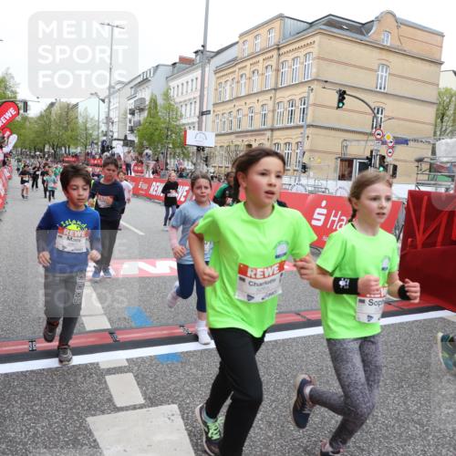 25.04.2026 - Das Zehntel Strokosch-Dieckow http://msf.ph/oto/9632196 25.04.2026 11:01:38 Ziel 3970, 5070, 5170, 5196, 5203, 5265, 5285, 5474, 5679, 5961, 6188, 6283, 6371, 6379, 6446, 6455, 6456, 6470, 6854, 6855, 7046, 7056, 7118, 7220, 7423, 7439, 8072 meine-sportfotos.de