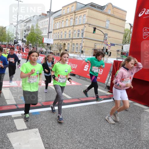 25.04.2026 - Das Zehntel Strokosch-Dieckow http://msf.ph/oto/9632203 25.04.2026 11:01:37 Ziel 3970, 5070, 5196, 5203, 5265, 5285, 5474, 5961, 6188, 6283, 6371, 6379, 6446, 6455, 6456, 6470, 6854, 6855, 7046, 7056, 7118, 7220, 7423, 7439, 8072 meine-sportfotos.de