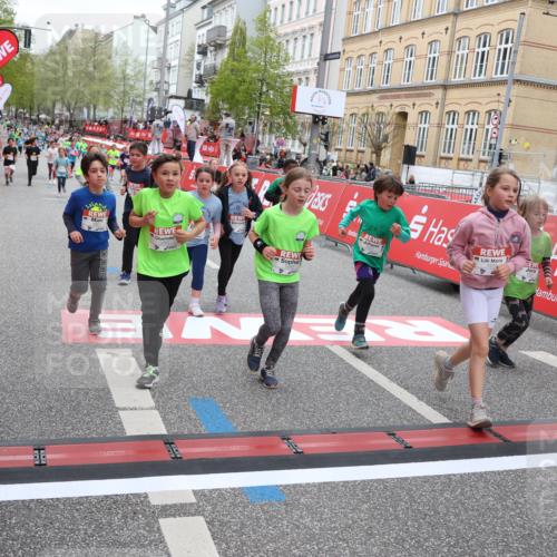 25.04.2026 - Das Zehntel Strokosch-Dieckow http://msf.ph/oto/9632210 25.04.2026 11:01:36 Ziel 3970, 5070, 5196, 5203, 5265, 5285, 5946, 5961, 6283, 6371, 6379, 6446, 6455, 6456, 6470, 6474, 6854, 6855, 7046, 7056, 7082, 7118, 7423, 7439, 8072 meine-sportfotos.de
