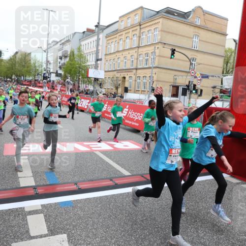 25.04.2026 - Das Zehntel Strokosch-Dieckow http://msf.ph/oto/9632238 25.04.2026 11:01:33 Ziel 5196, 5203, 5748, 5946, 6283, 6456, 6470, 6474, 6854, 6855, 6931, 7046, 7056, 7082, 7118, 7327, 7439, 7494, 8072 meine-sportfotos.de