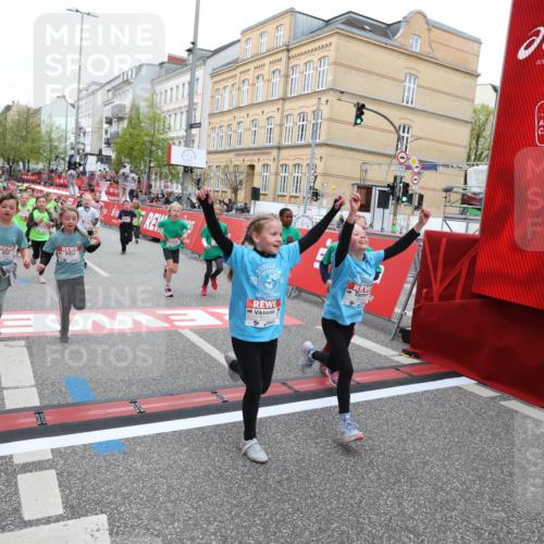 25.04.2026 - Das Zehntel Strokosch-Dieckow http://msf.ph/oto/9632241 25.04.2026 11:01:32 Ziel 5203, 5748, 5946, 6456, 6470, 6474, 6854, 6855, 6931, 7046, 7056, 7082, 7327, 7439, 7494, 7586, 7627, 8072 meine-sportfotos.de