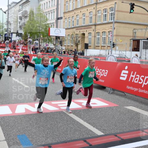 25.04.2026 - Das Zehntel Strokosch-Dieckow http://msf.ph/oto/9632249 25.04.2026 11:01:32 Ziel 5203, 5748, 5946, 6456, 6470, 6474, 6854, 6855, 6931, 7046, 7056, 7082, 7327, 7439, 7494, 7586, 7627, 8072 meine-sportfotos.de