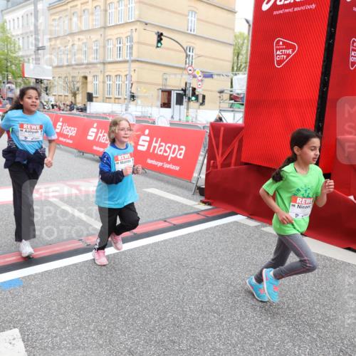 25.04.2026 - Das Zehntel Strokosch-Dieckow http://msf.ph/oto/9632262 25.04.2026 11:01:29 Ziel 5516, 5720, 5748, 5946, 5984, 6474, 6660, 6700, 6814, 6838, 6931, 7082, 7195, 7327, 7494, 7586, 7627 meine-sportfotos.de