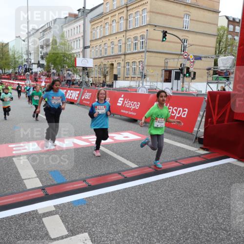 25.04.2026 - Das Zehntel Strokosch-Dieckow http://msf.ph/oto/9632266 25.04.2026 11:01:28 Ziel 5516, 5720, 5748, 5889, 5946, 5984, 6474, 6660, 6700, 6814, 6815, 6838, 6931, 7082, 7195, 7327, 7494, 7586, 7627 meine-sportfotos.de